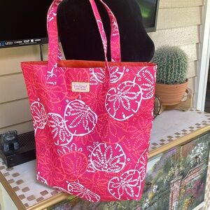 Lilly Pulitzer for Estée Lauder tote